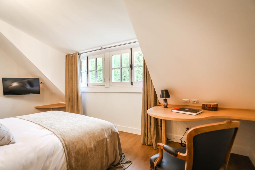 Moulin De Vilgris Bed and breakfast